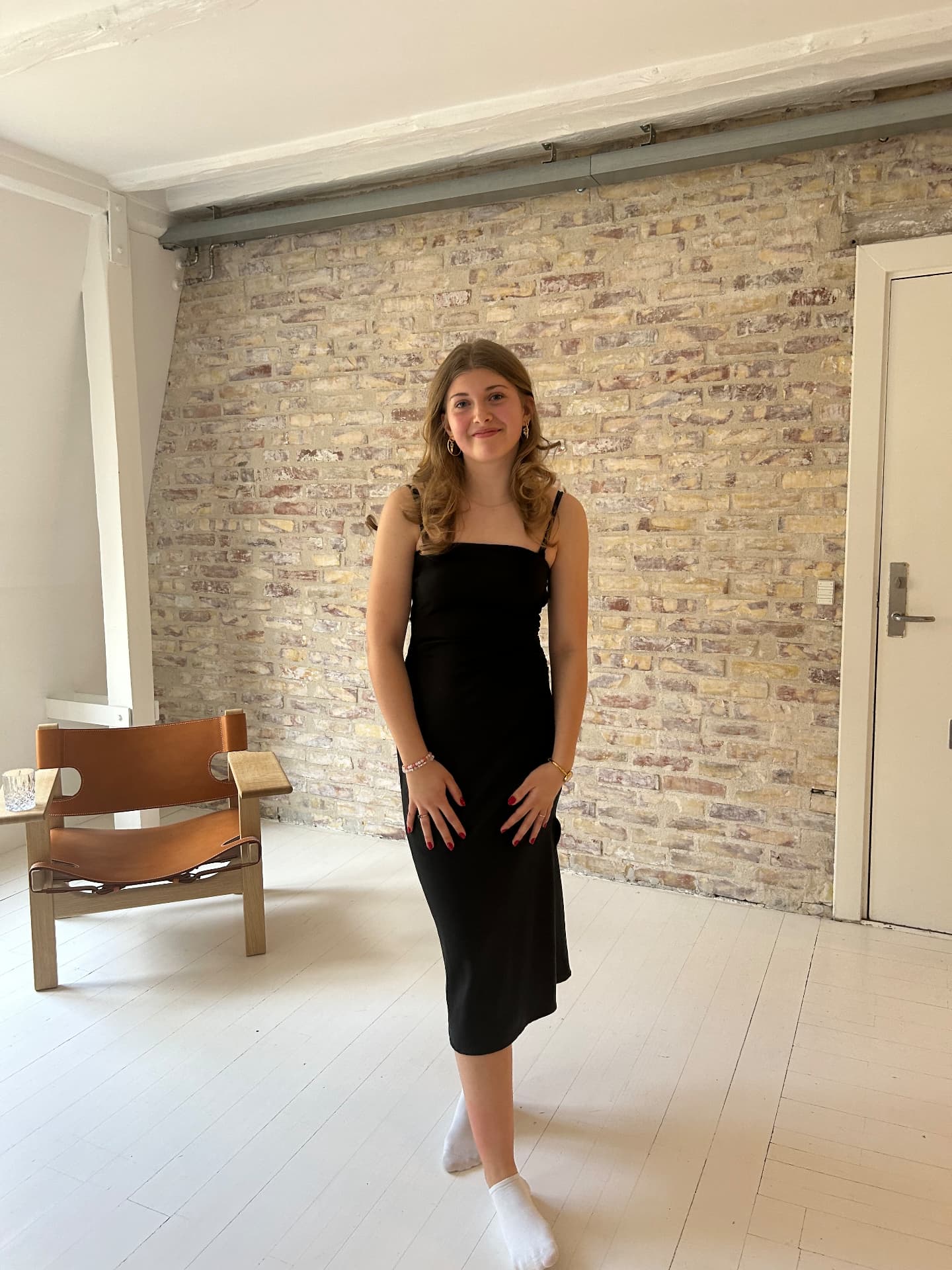 Anna Barbara i sort kjole